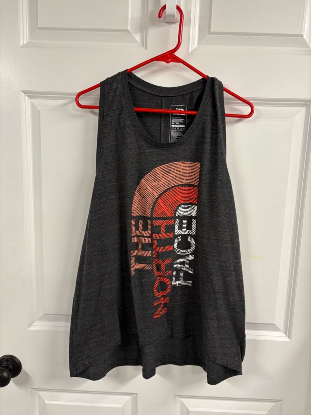 The Northface Women’s Tank Top Size XL Gray Classic Fit